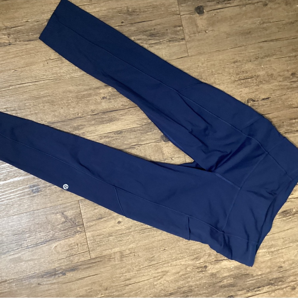 Lululemon Navy 3/4 leggings
